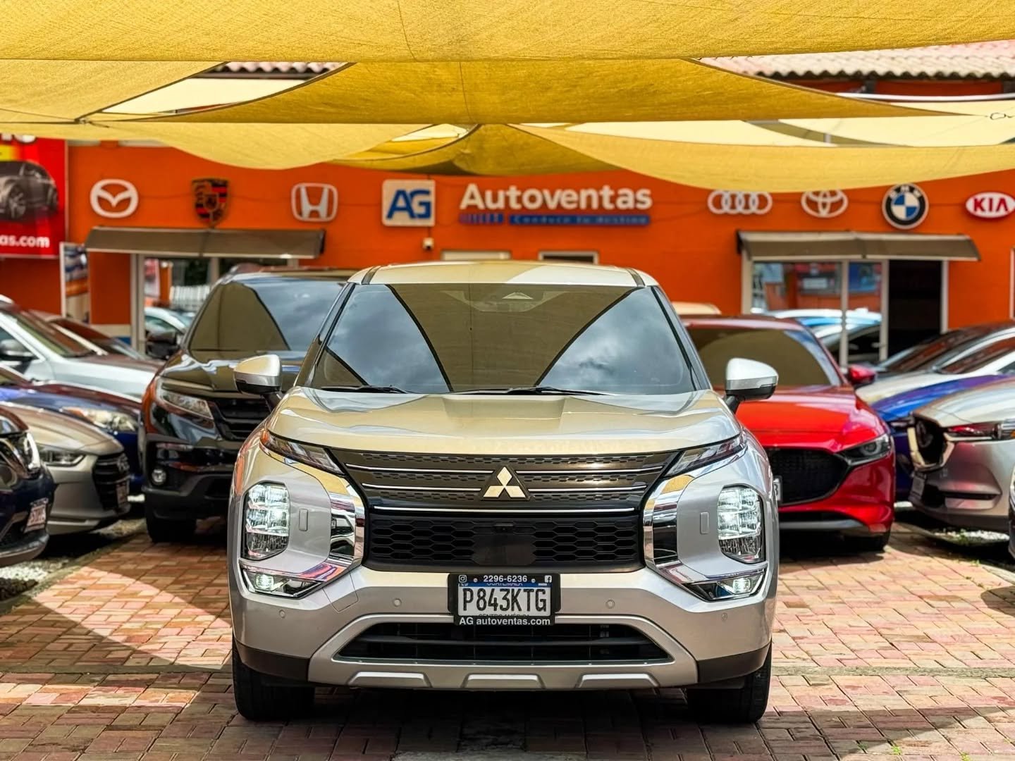 MITSUBISHI OUTLANDER SE M.2022