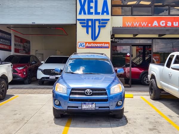 TOYOTA RAV4 M.2012