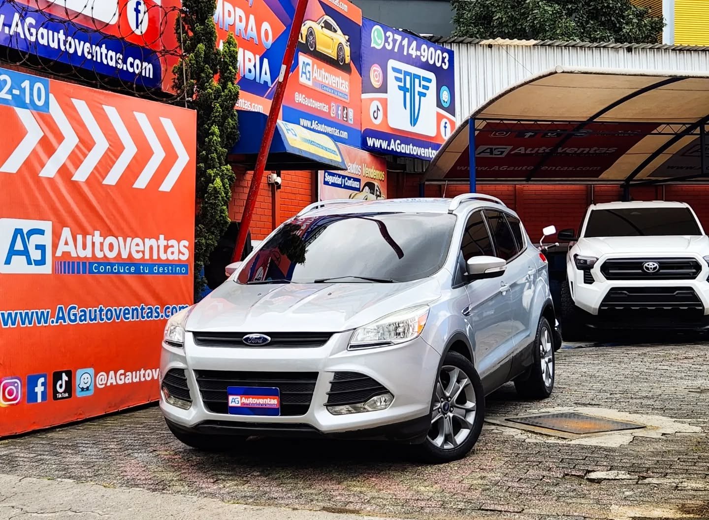 FORD ESCAPE TITANIUM 4X2 M.2014