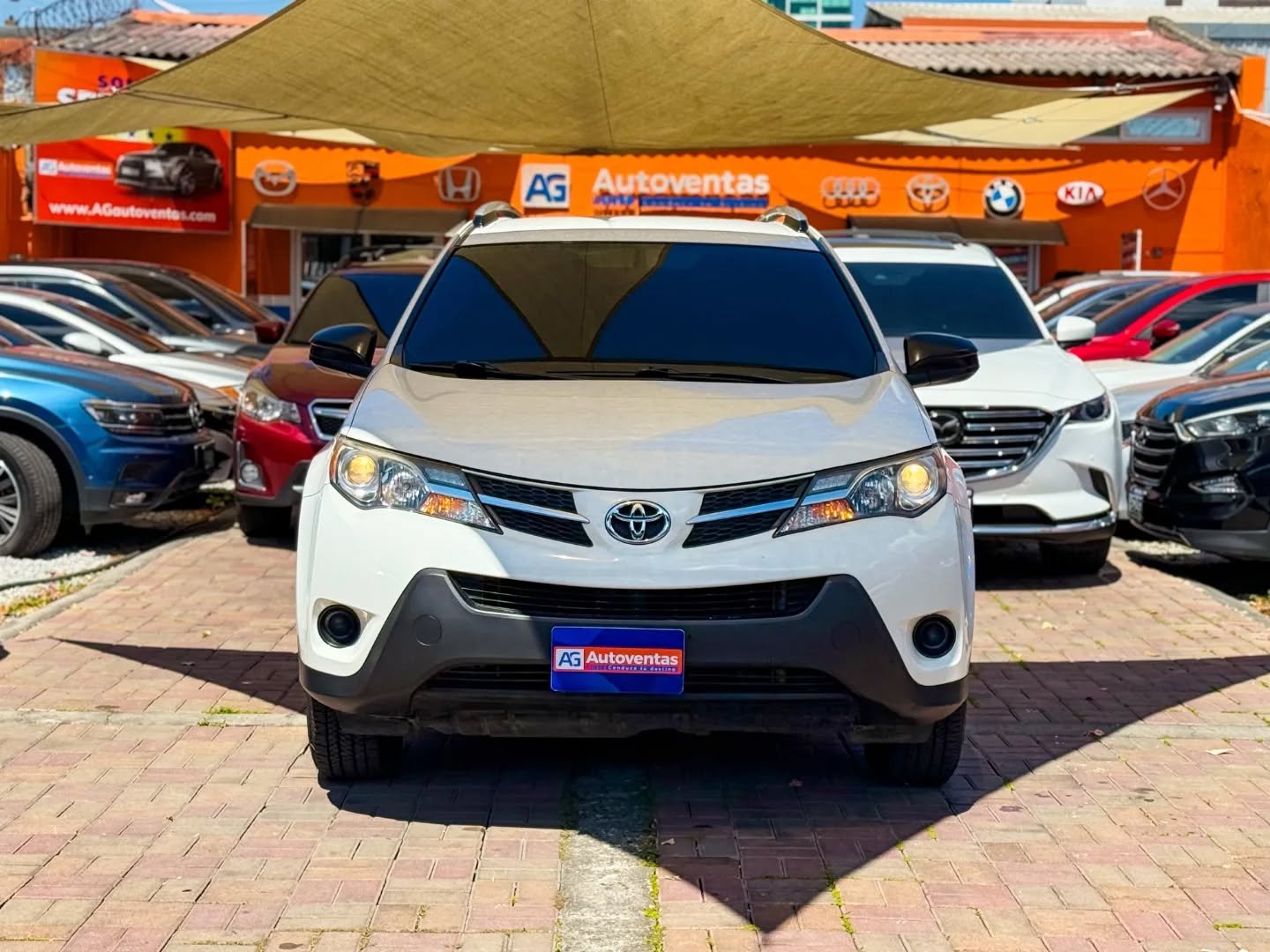 TOYOTA RAV4 LE 2WD M.2014