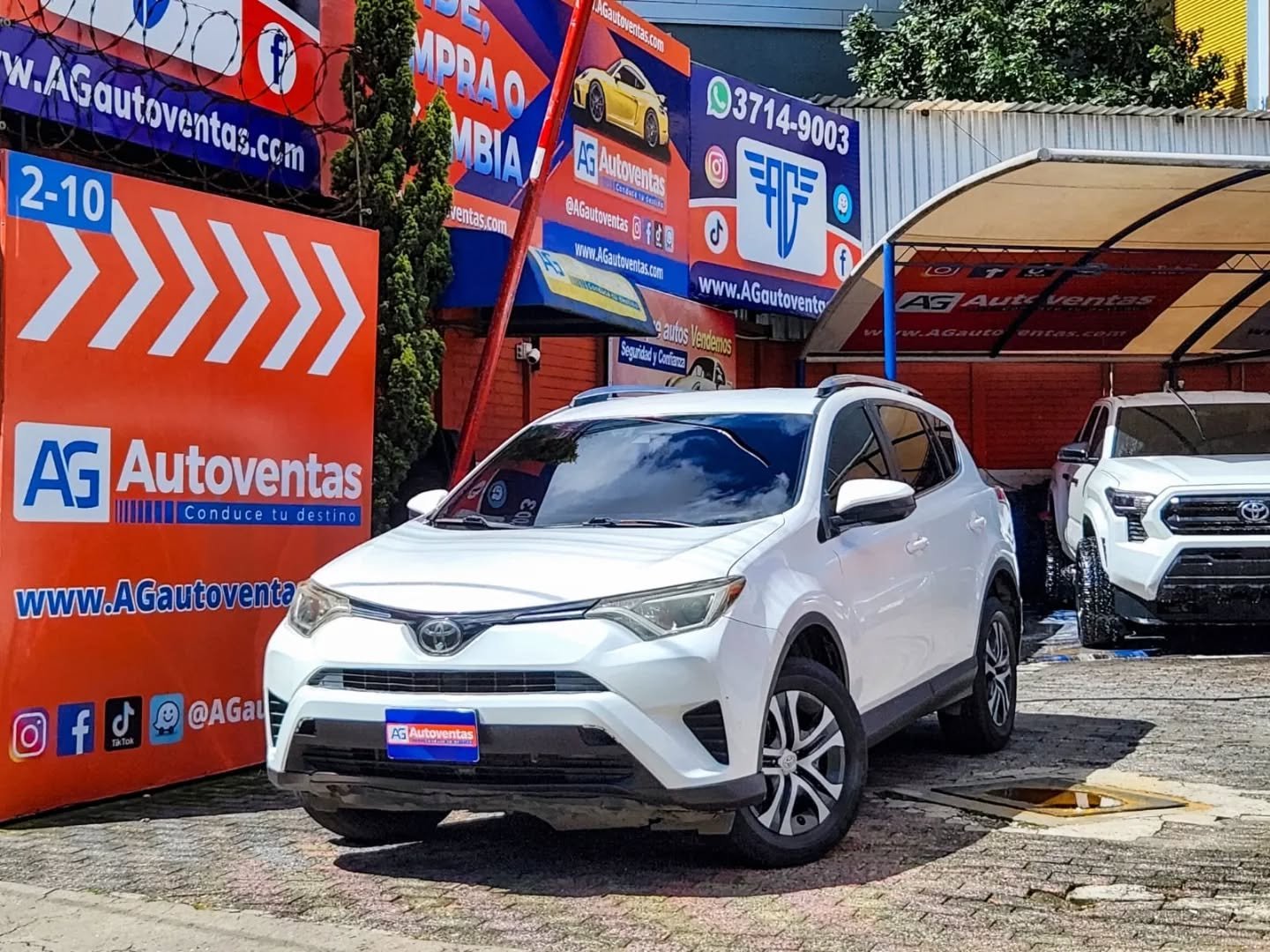 TOYOTA RAV4 LE FWD M.2017